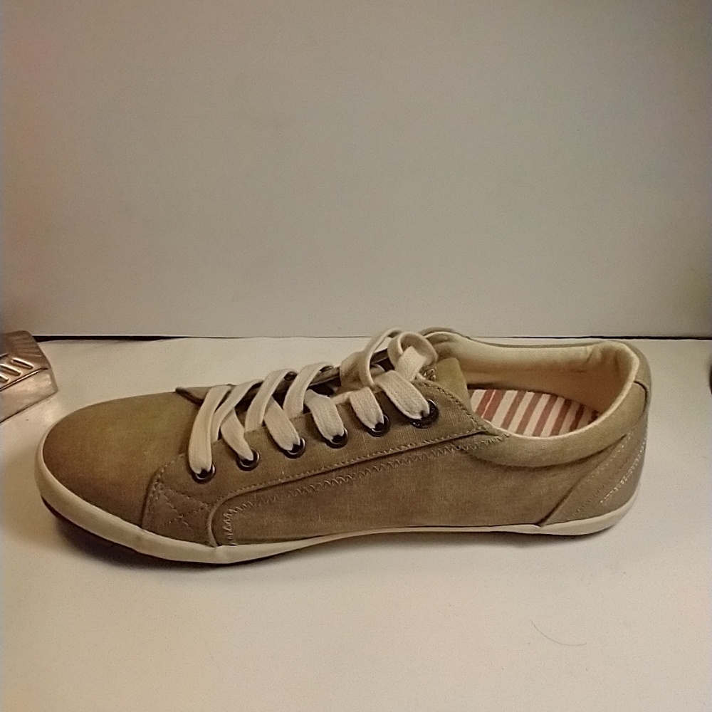 Taos Star Khaki Wash Lace Up Canvas Sneakers Shoes Women's sz 11. - Picture 6 of 11